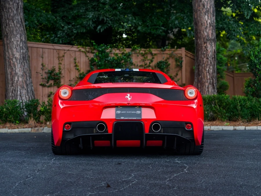 2015 Ferrari 458 Speciale - Image 7 of 31