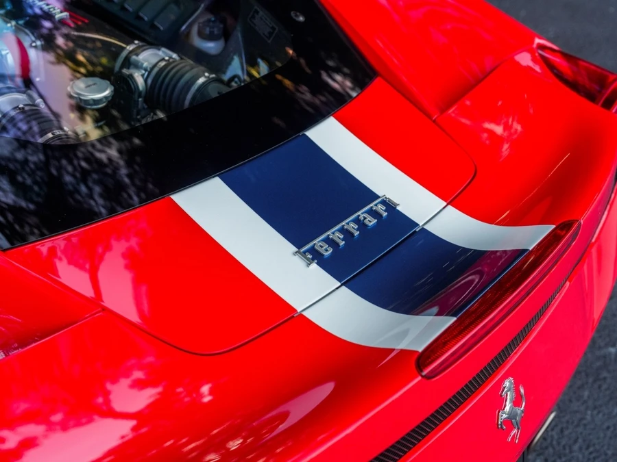 2015 Ferrari 458 Speciale - Image 9 of 31