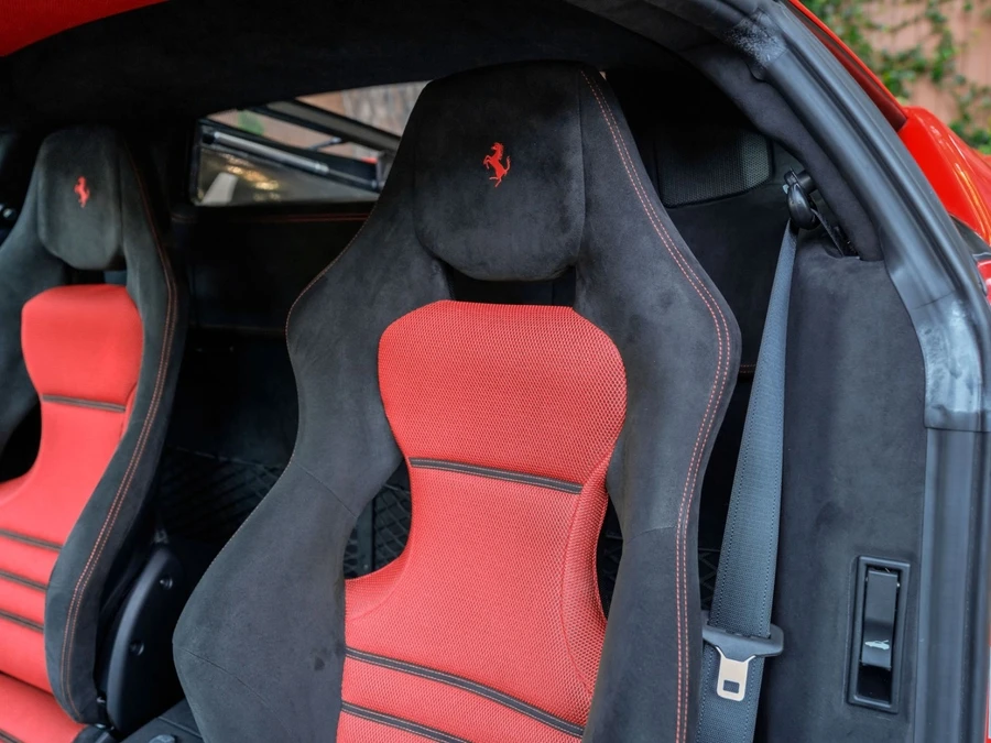 2015 Ferrari 458 Speciale - Image 22 of 31