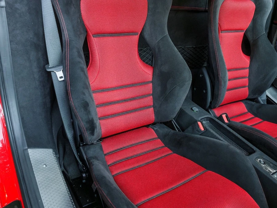 2015 Ferrari 458 Speciale - Image 21 of 31