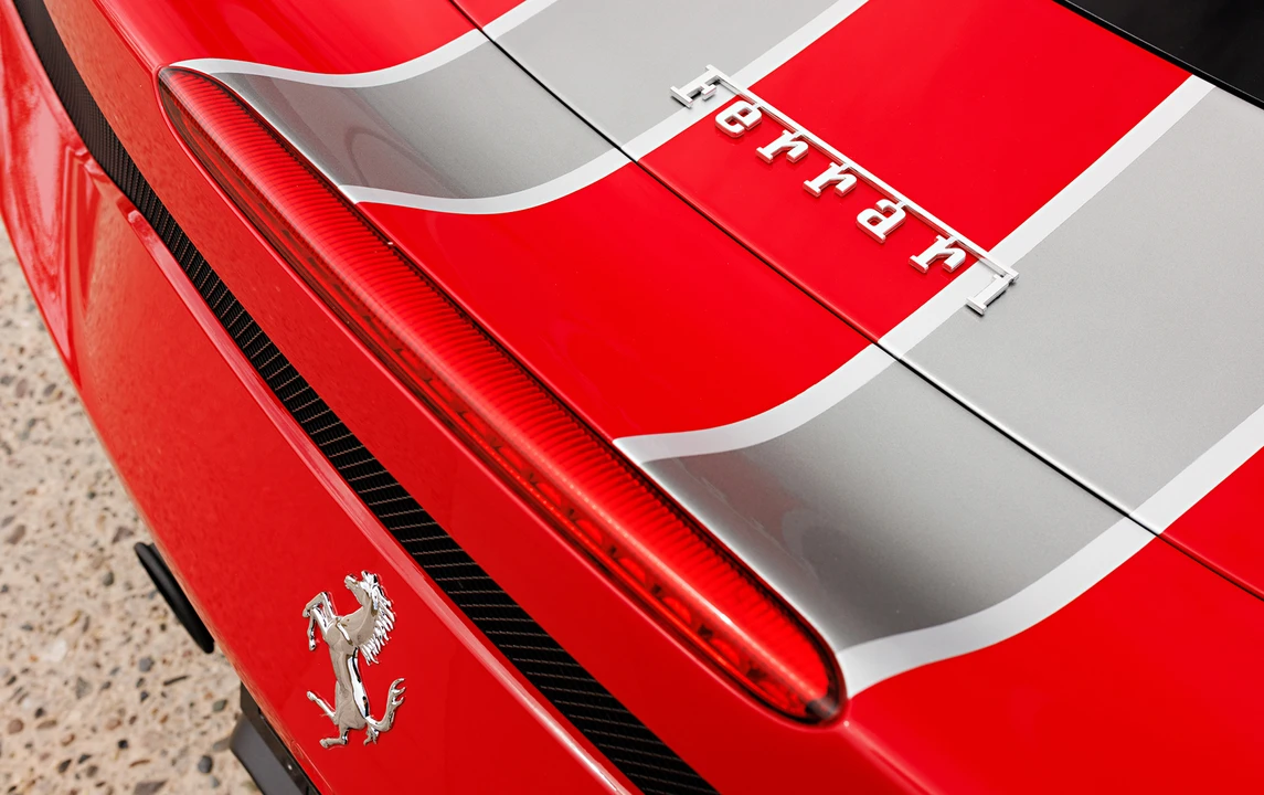 2015 Ferrari 458 Speciale - Image 19 of 20