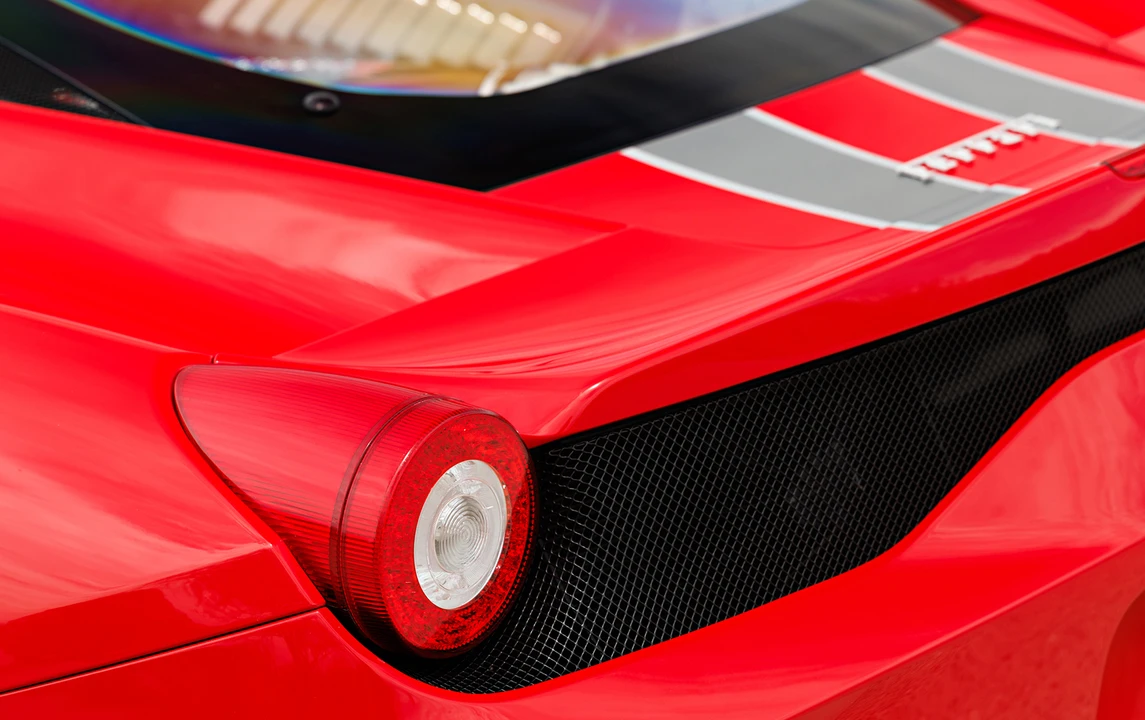 2015 Ferrari 458 Speciale - Image 15 of 20