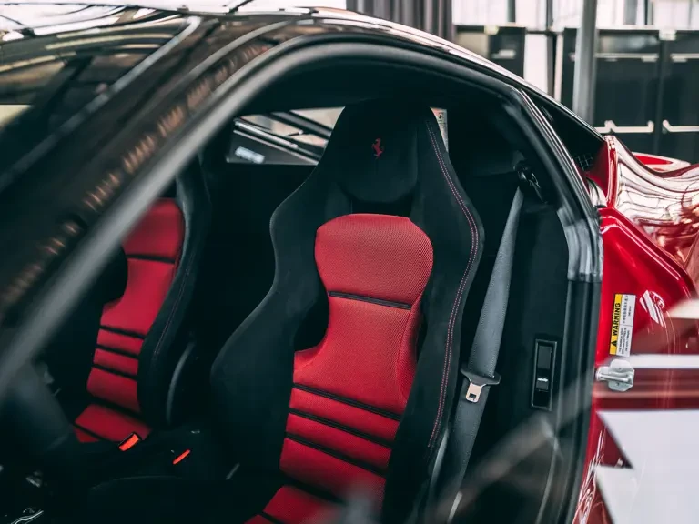 2015 Ferrari 458 Speciale - Image 17 of 31