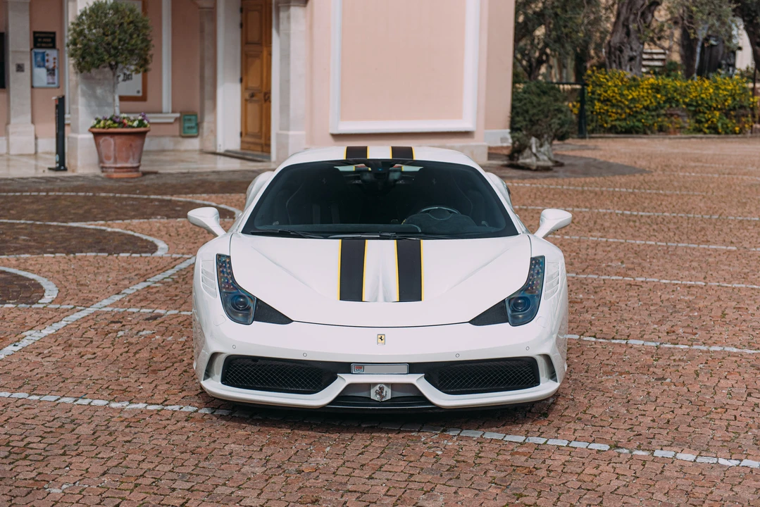 2015 Ferrari 458 Speciale - Image 2 of 31
