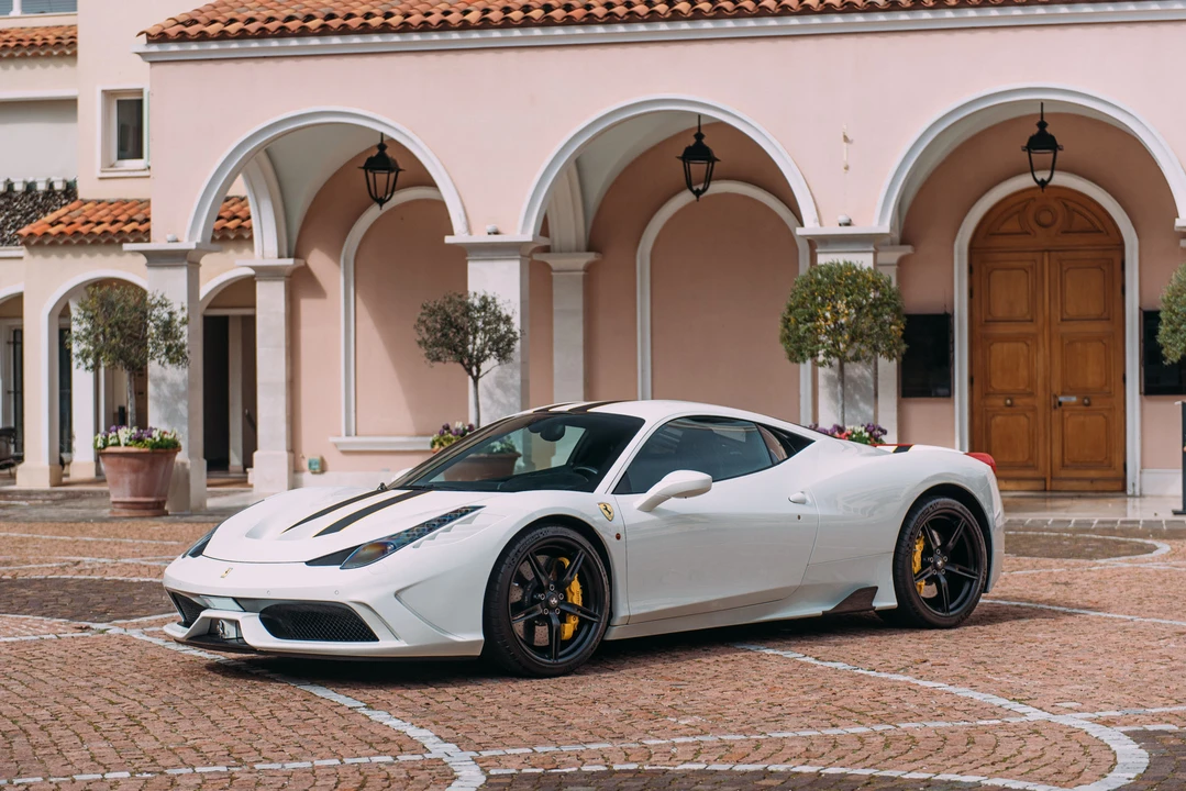 2015 Ferrari 458 Speciale - Image 3 of 31