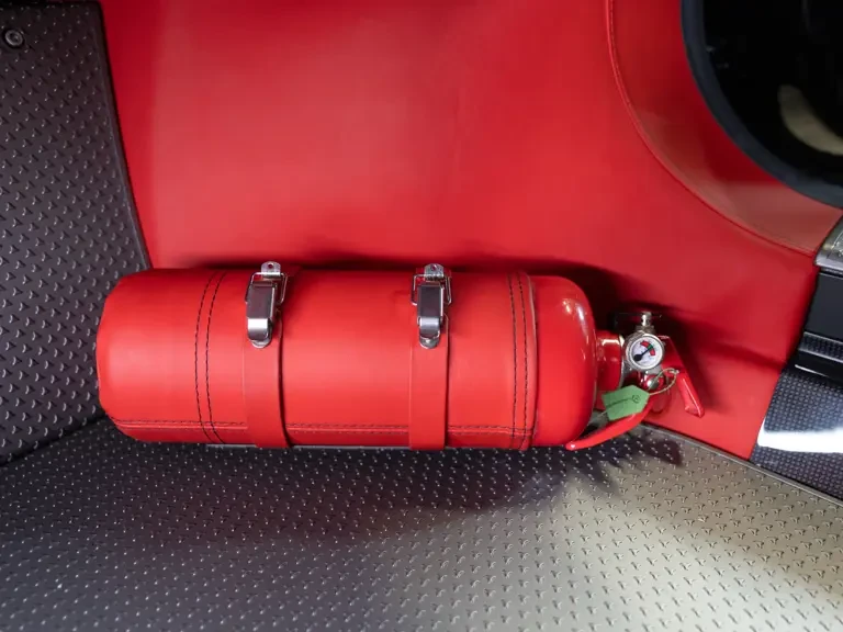 2015 Ferrari 458 Speciale - Image 25 of 31