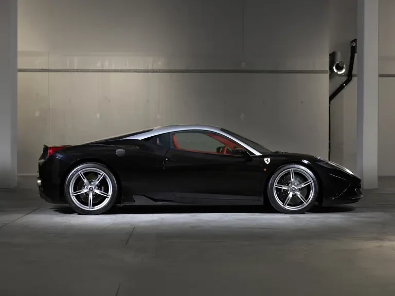 2015 Ferrari 458 Speciale - Image 6 of 31