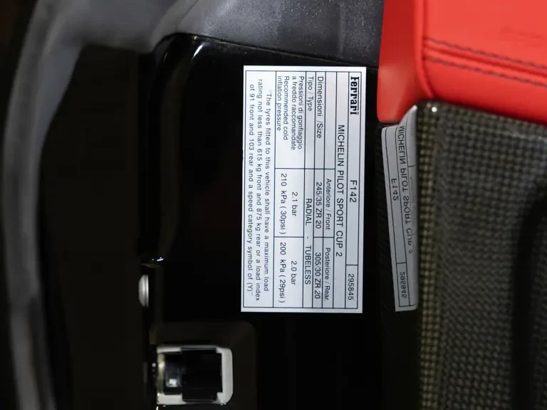 2015 Ferrari 458 Speciale - Image 29 of 31