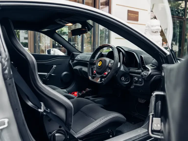 2015 Ferrari 458 Speciale - Image 9 of 26