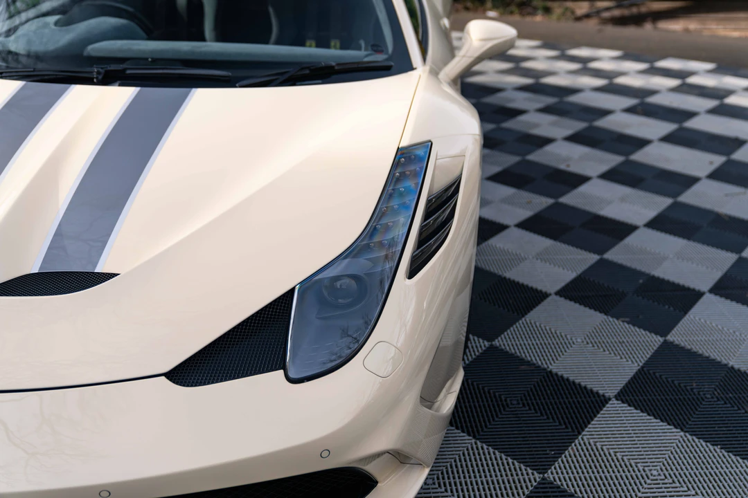 2015 Ferrari 458 Speciale - Image 10 of 31