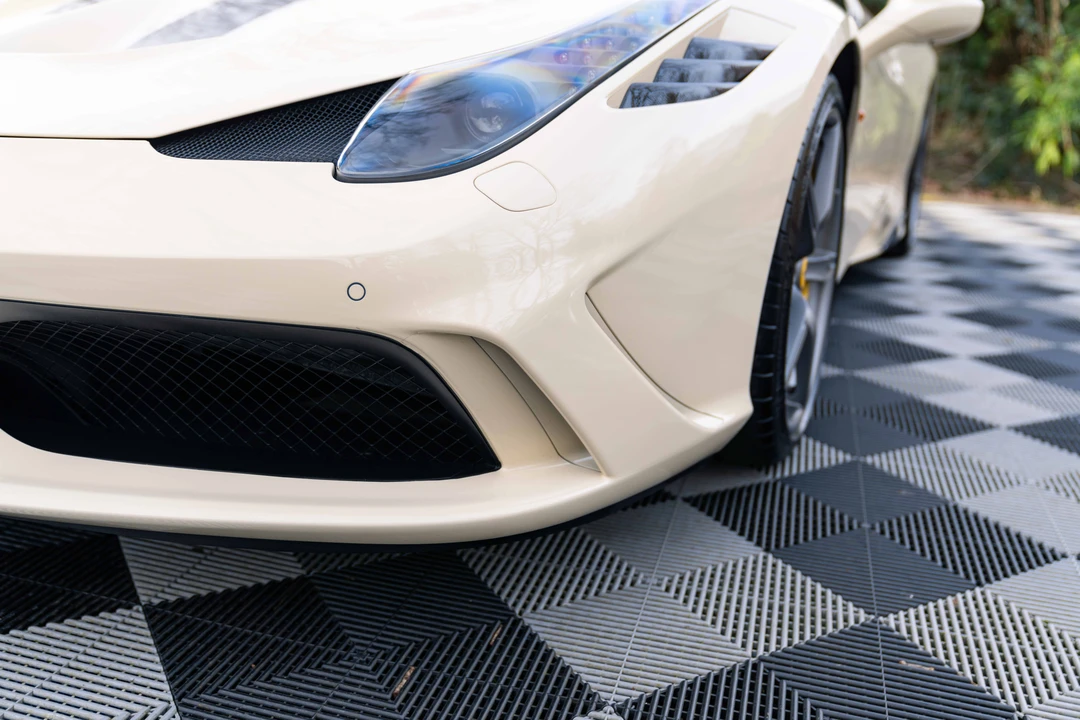 2015 Ferrari 458 Speciale - Image 13 of 31
