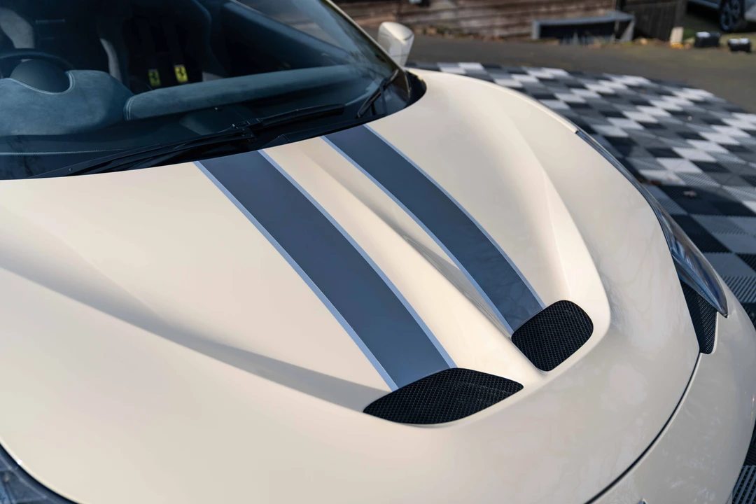 2015 Ferrari 458 Speciale - Image 20 of 31