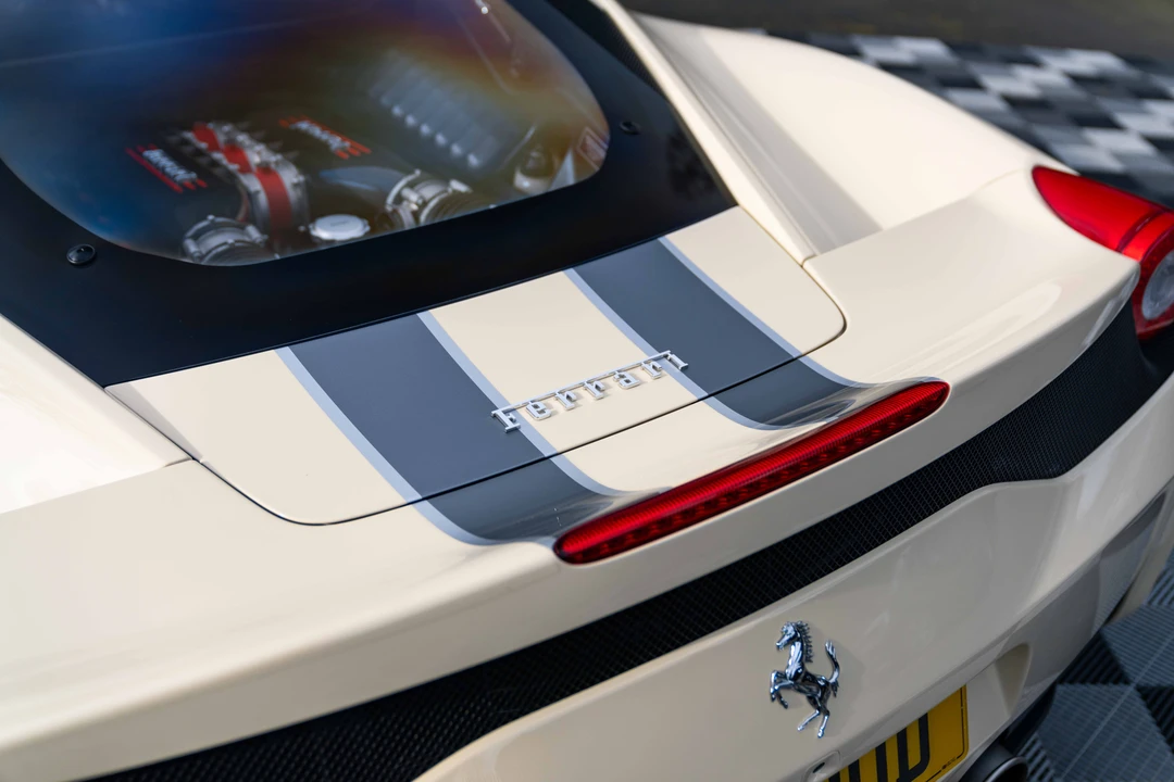 2015 Ferrari 458 Speciale - Image 30 of 31