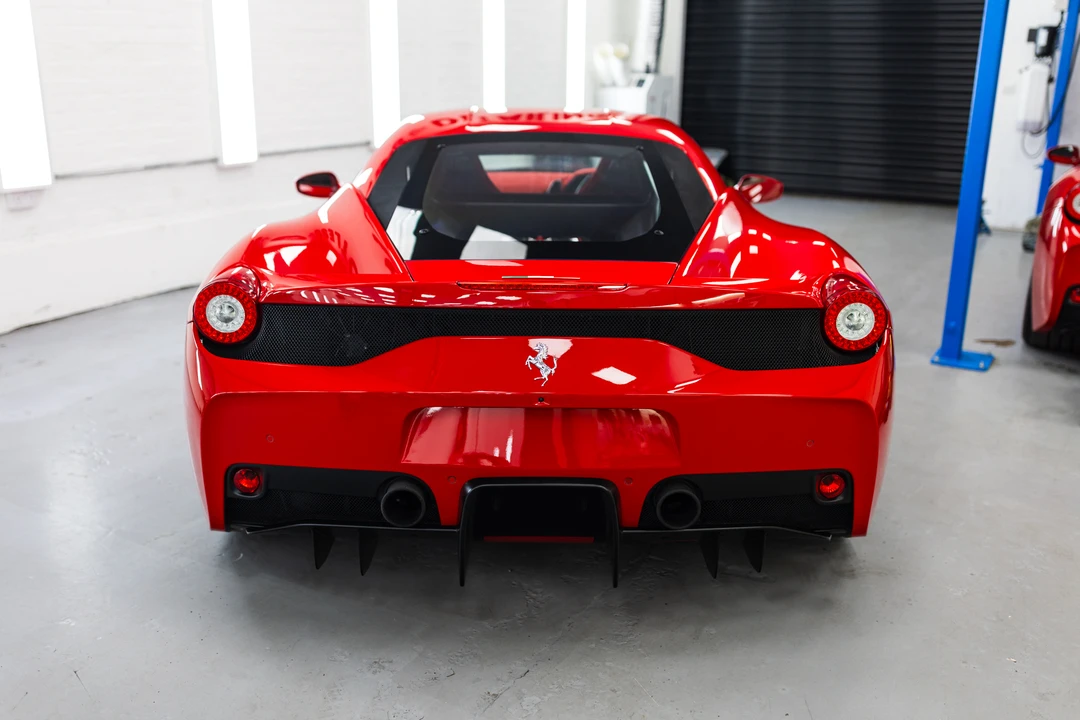 2015 Ferrari 458 Speciale - Image 10 of 31