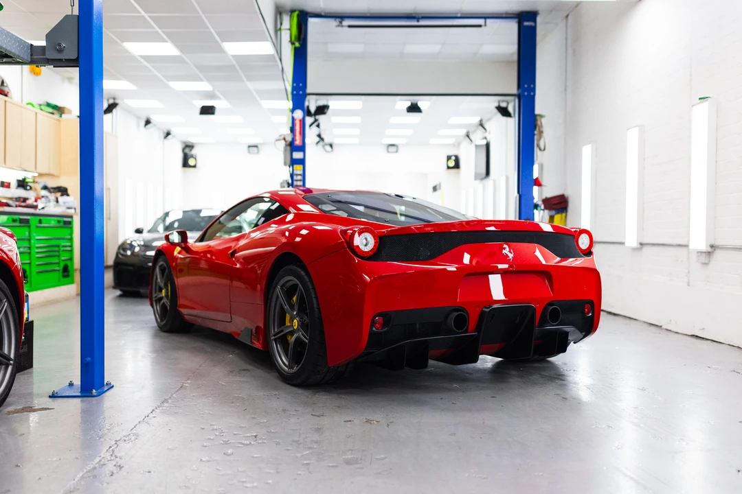 2015 Ferrari 458 Speciale - Image 5 of 31