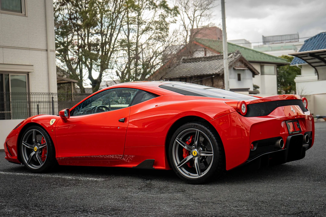 2014 Ferrari 458 Speciale - Image 12 of 31