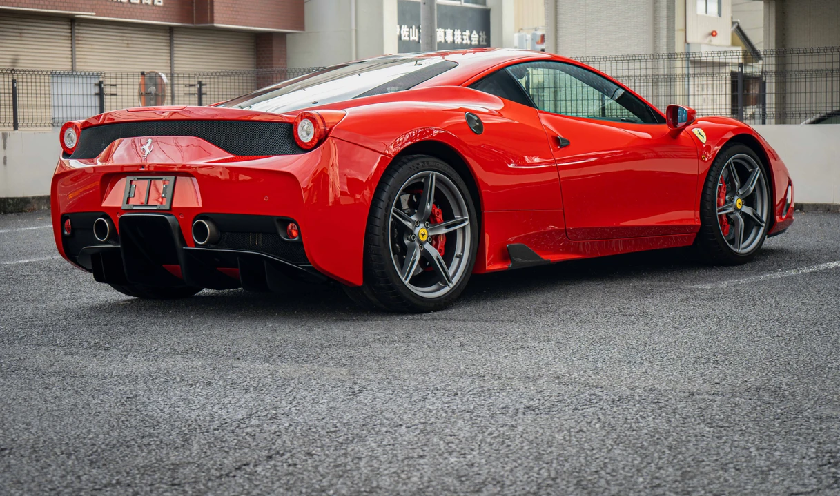 2014 Ferrari 458 Speciale - Image 23 of 31