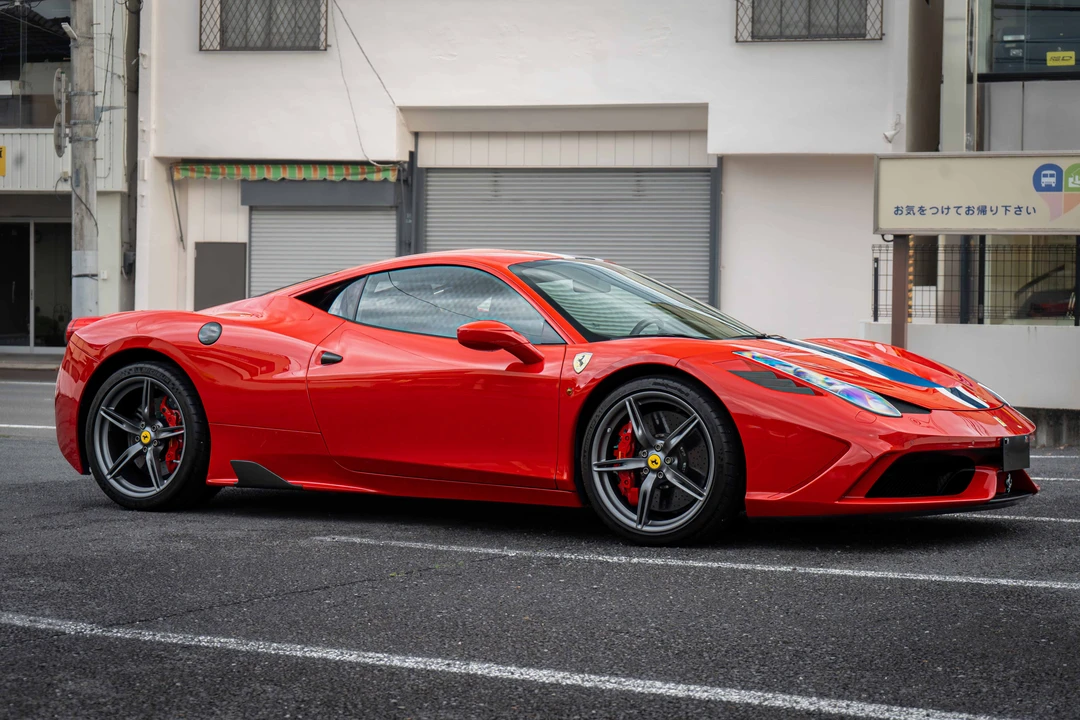 2014 Ferrari 458 Speciale - Image 8 of 31