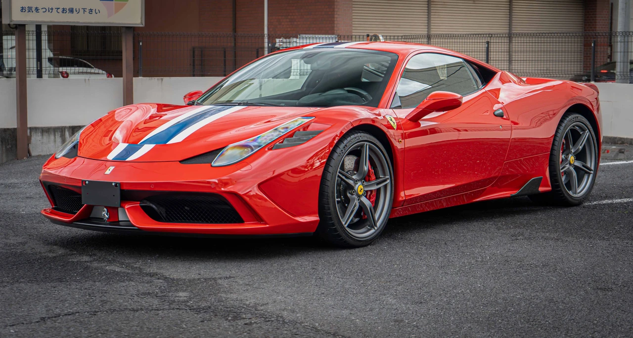 2014 Ferrari 458 Speciale - Image 11 of 31