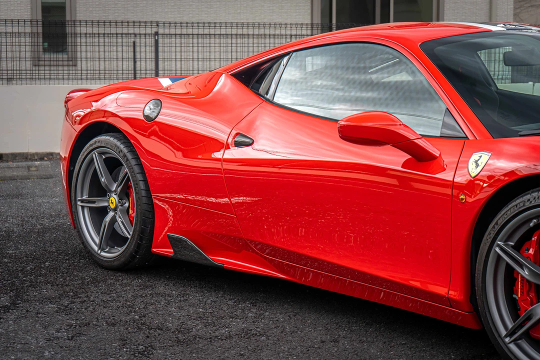 2014 Ferrari 458 Speciale - Image 29 of 31