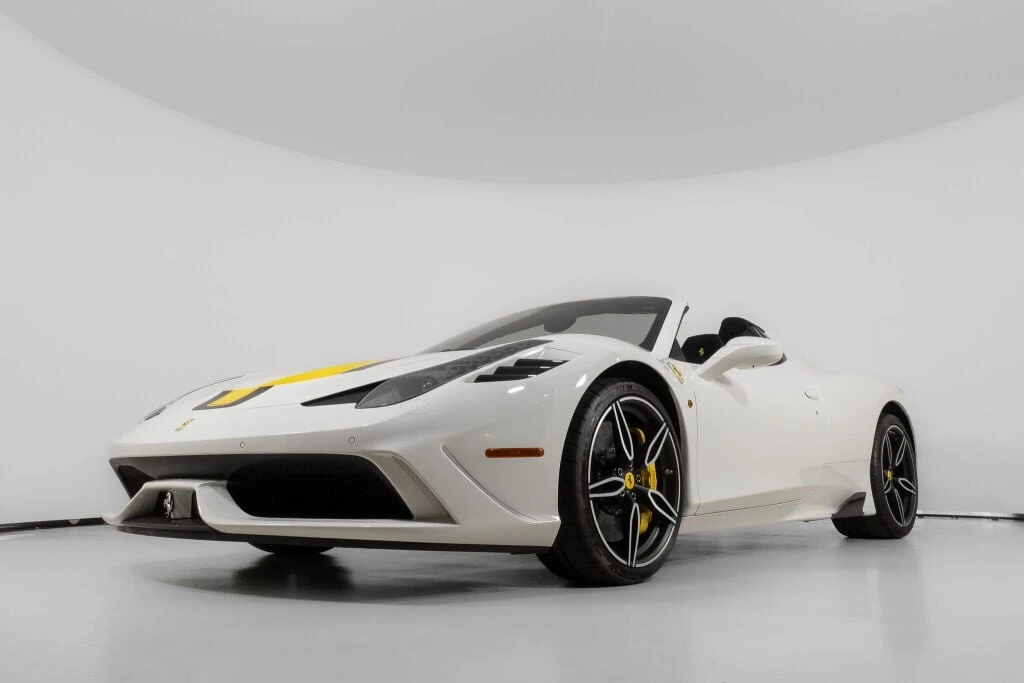 2015 Ferrari 458 Speciale - Image 22 of 31