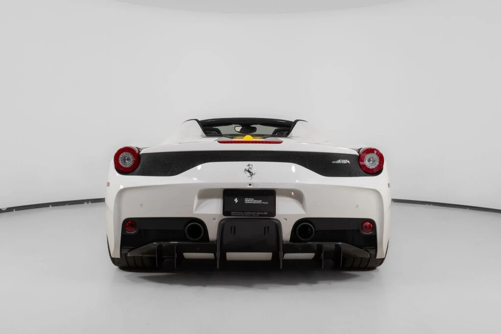2015 Ferrari 458 Speciale - Image 6 of 31