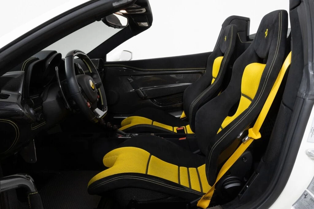 2015 Ferrari 458 Speciale - Image 12 of 31