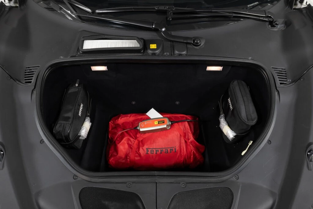 2015 Ferrari 458 Speciale - Image 29 of 31