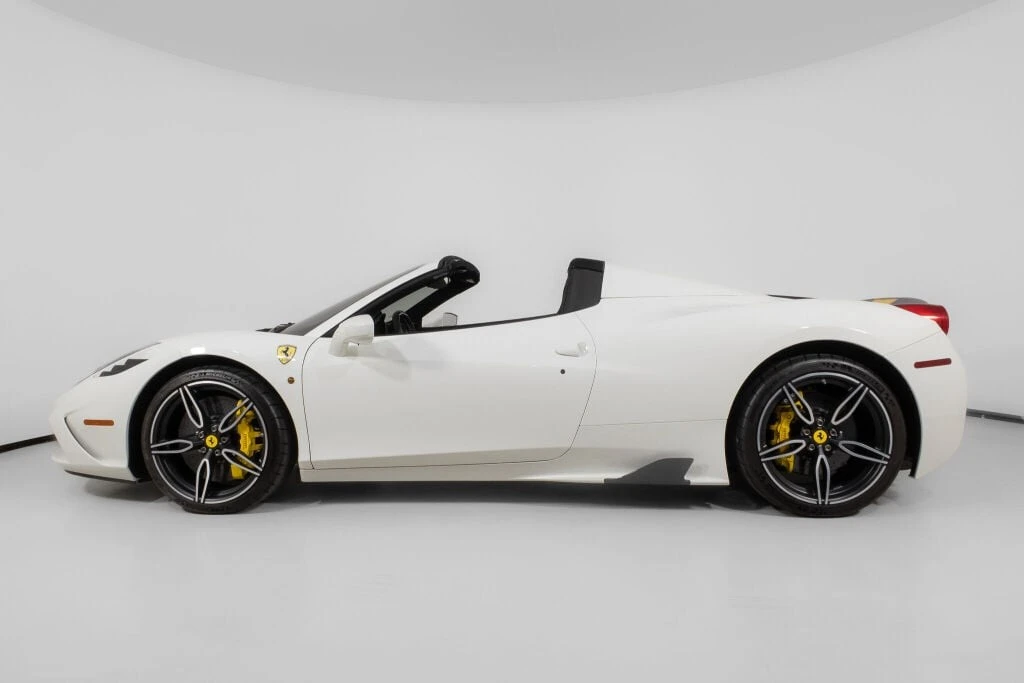 2015 Ferrari 458 Speciale - Image 3 of 31