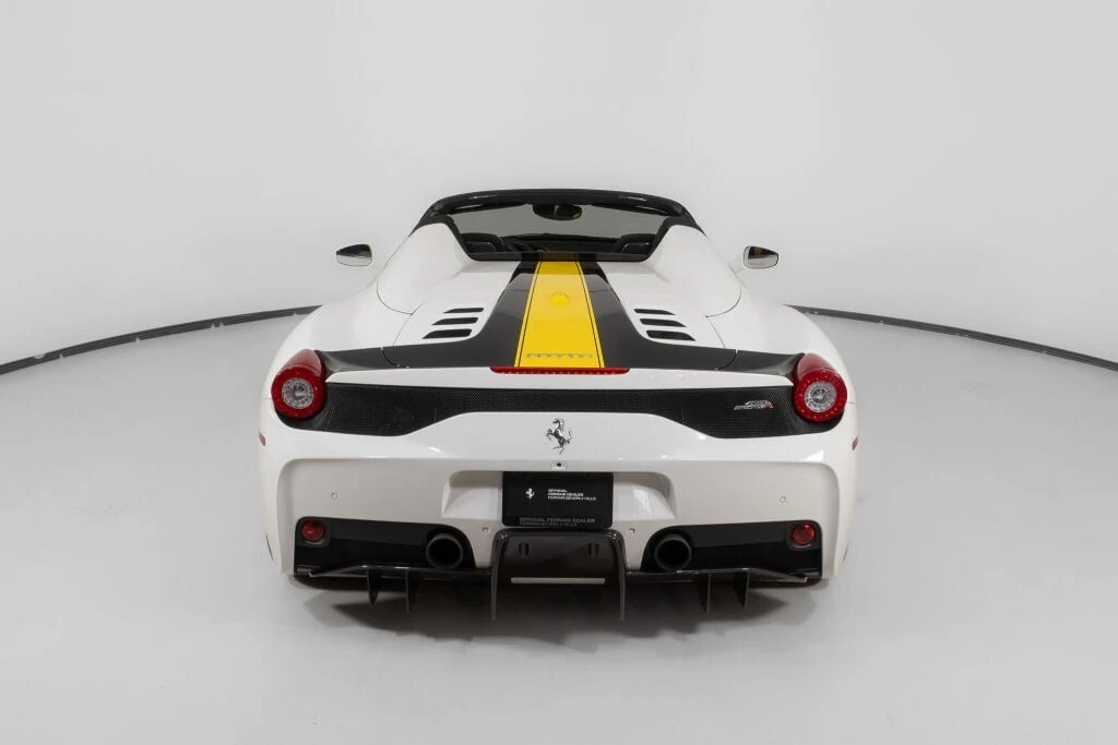 2015 Ferrari 458 Speciale - Image 7 of 31