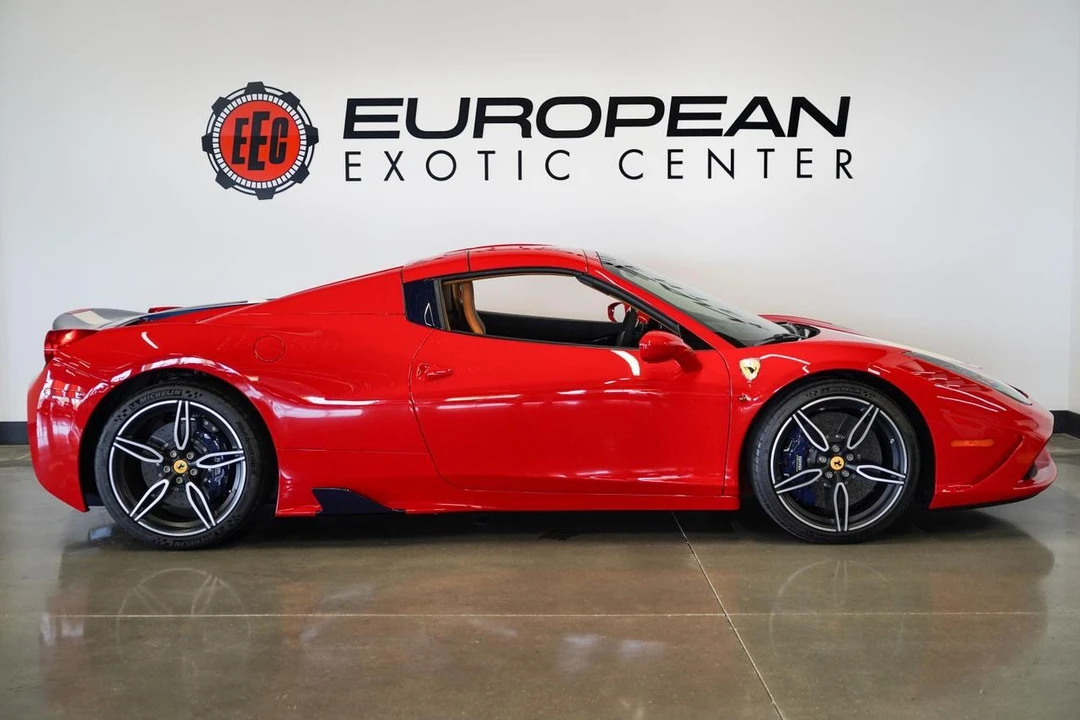 2015 Ferrari 458 Speciale - Image 8 of 21