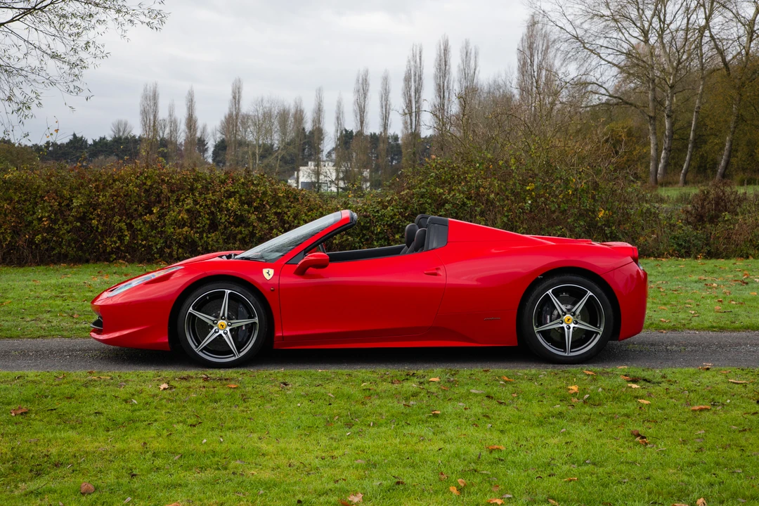2015 Ferrari 458 Spider - Image 13 of 31