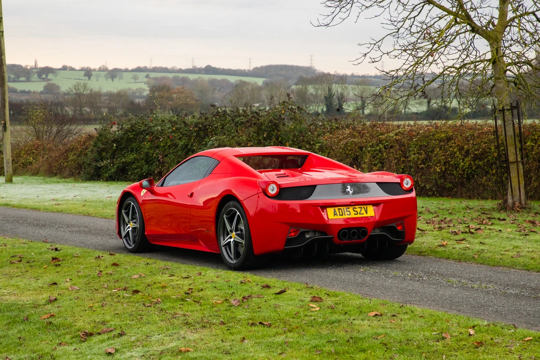 2015 Ferrari 458 Spider - Image 26 of 31