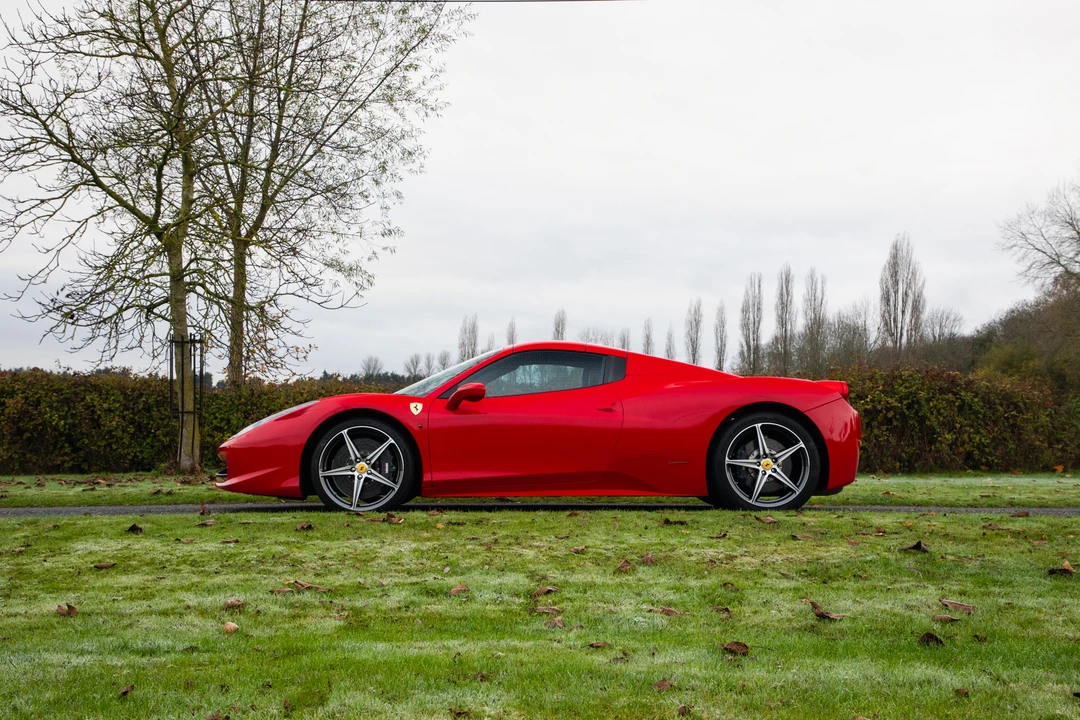 2015 Ferrari 458 Spider - Image 27 of 31