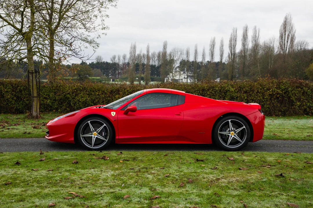 2015 Ferrari 458 Spider - Image 28 of 31