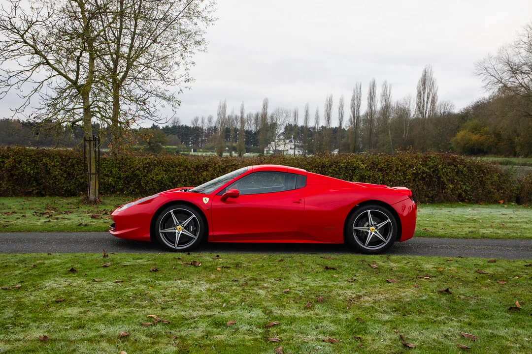 2015 Ferrari 458 Spider - Image 29 of 31