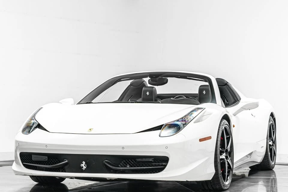 2015 Ferrari 458 Spider - Image 4 of 17