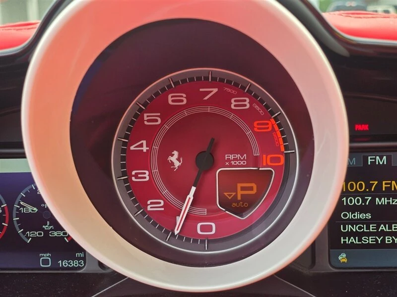 2015 Ferrari 458 Spider - Image 10 of 20