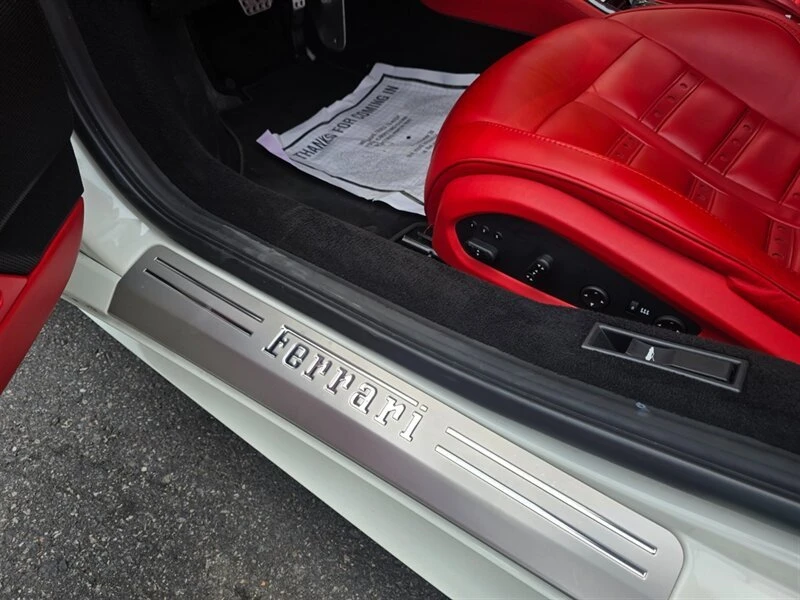 2015 Ferrari 458 Spider - Image 19 of 20
