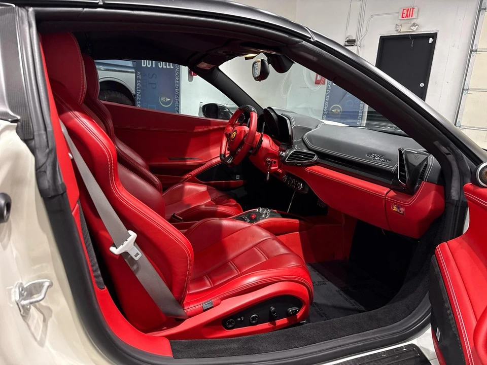 2015 Ferrari 458 Spider - Image 29 of 31