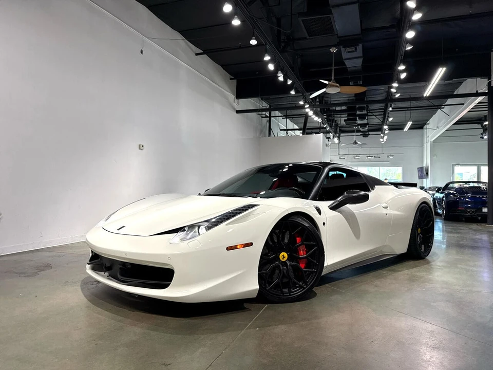 2015 Ferrari 458 Spider - Image 2 of 21