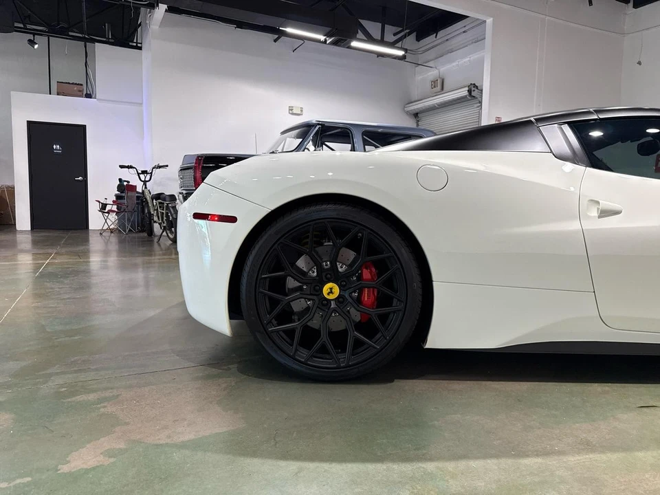 2015 Ferrari 458 Spider - Image 10 of 31