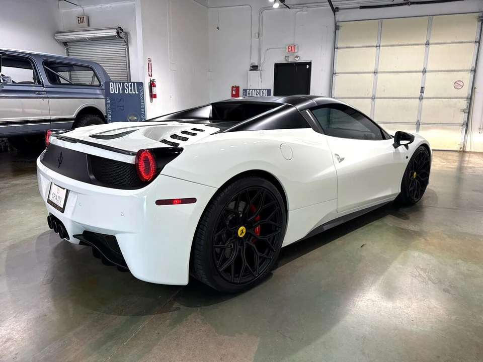 2015 Ferrari 458 Spider - Image 8 of 21