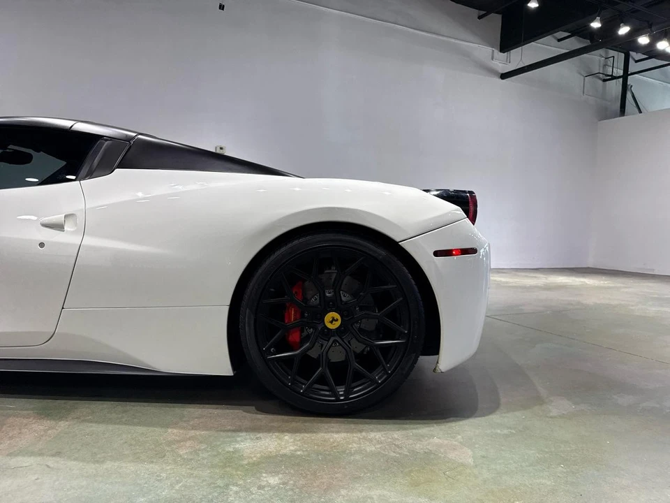 2015 Ferrari 458 Spider - Image 6 of 31