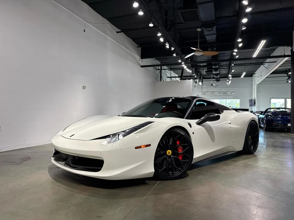 2015 Ferrari 458 Spider - Image 3 of 31
