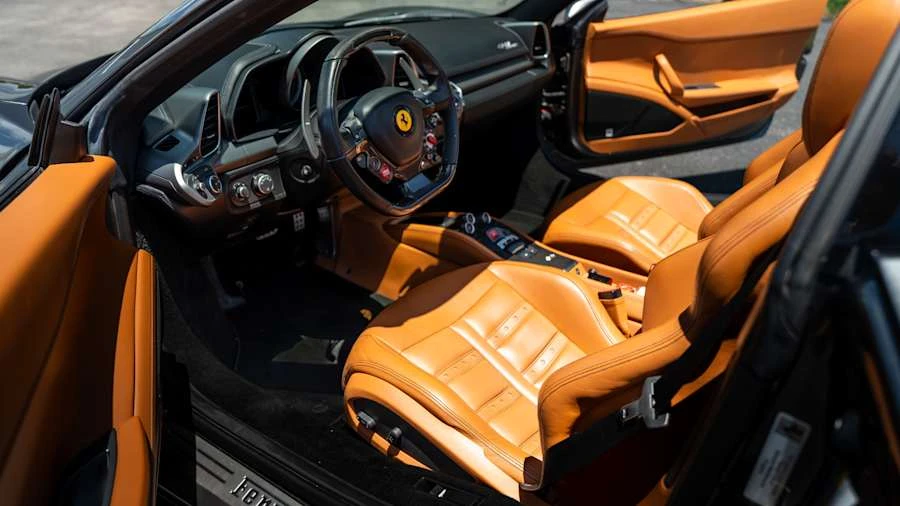 2015 Ferrari 458 Spider - Image 14 of 27