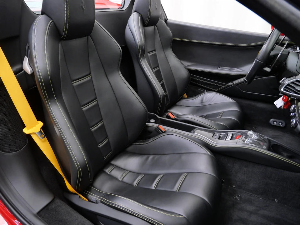 2015 Ferrari 458 Spider - Image 16 of 31