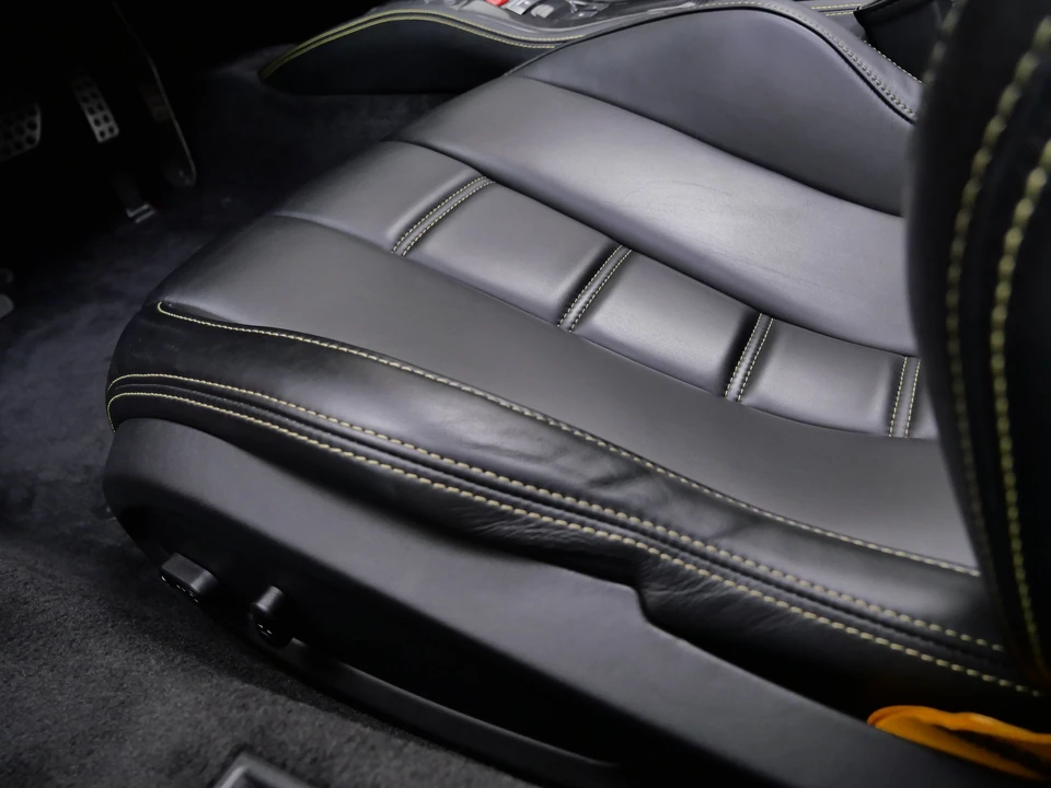 2015 Ferrari 458 Spider - Image 19 of 31