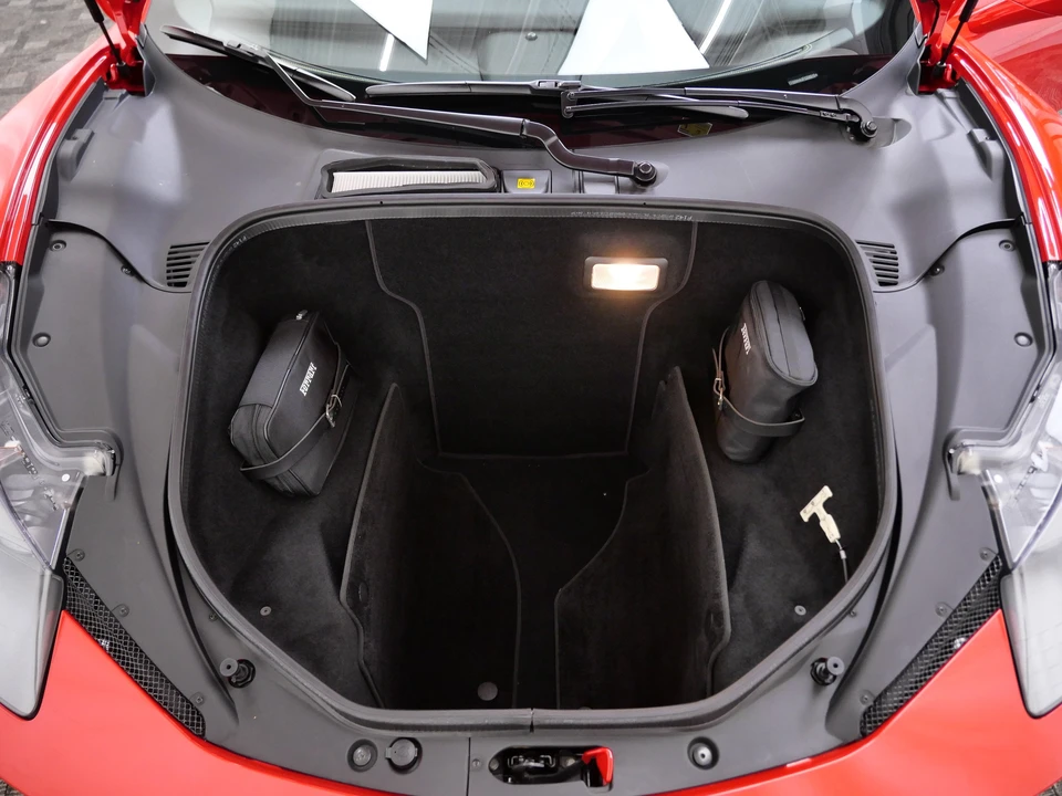 2015 Ferrari 458 Spider - Image 31 of 31