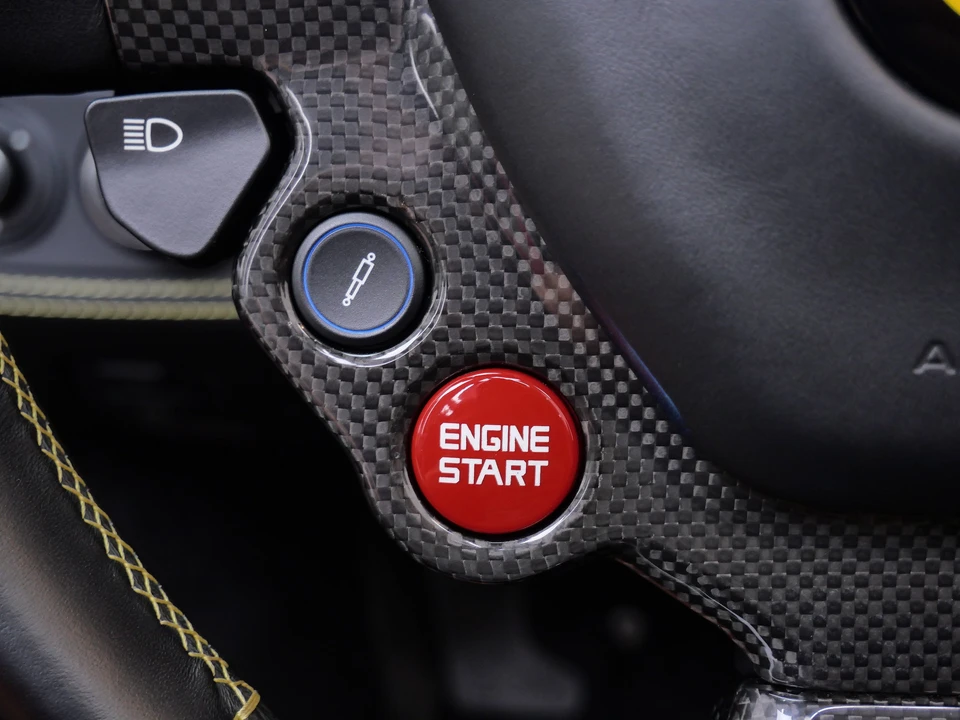 2015 Ferrari 458 Spider - Image 26 of 31